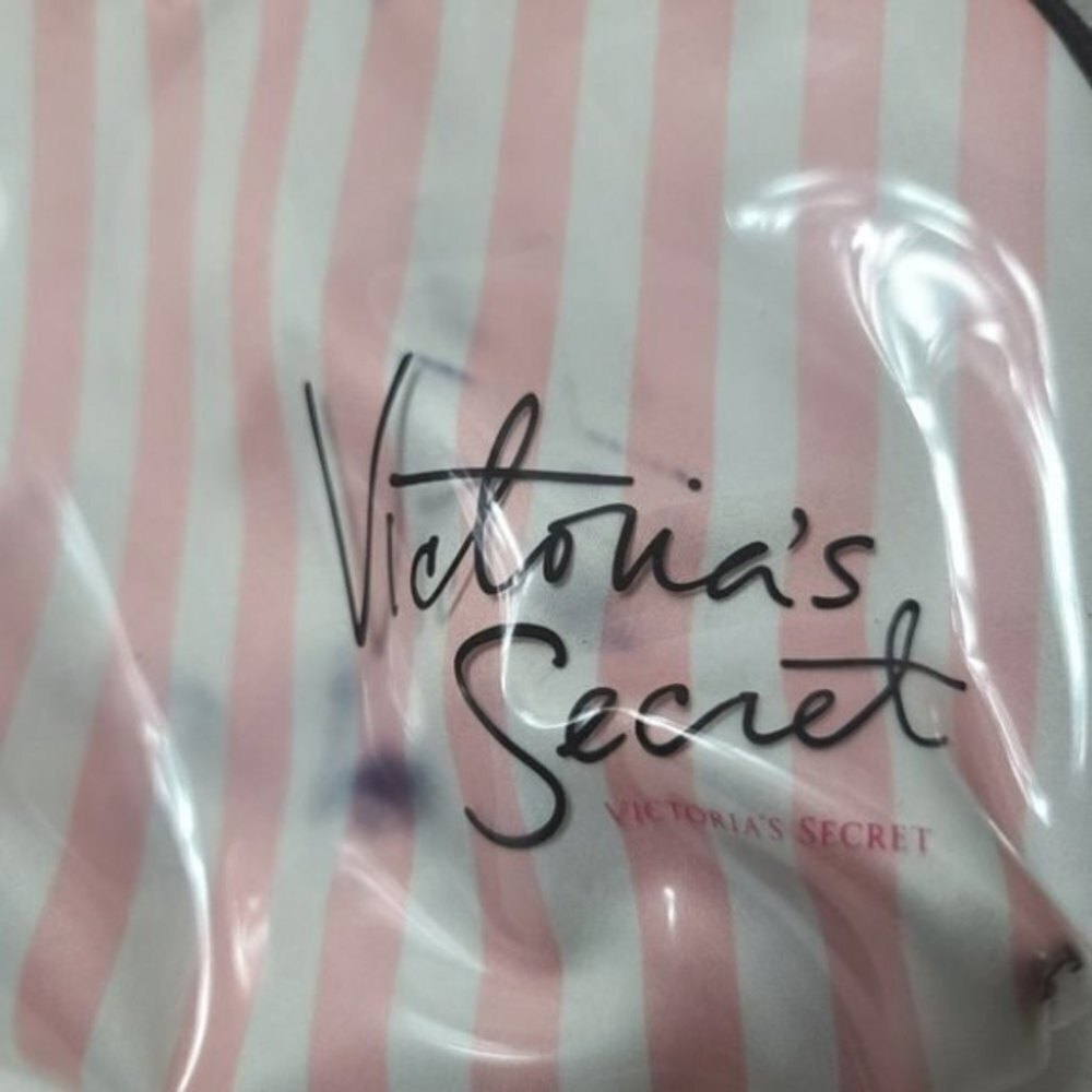 Victoria's Secret Striped Full Zip Cosmetic Bag - Picture 6 of 7